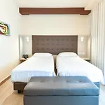 Отель Bhotel 4*