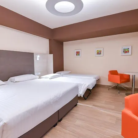 Bhotel Hotel 4*