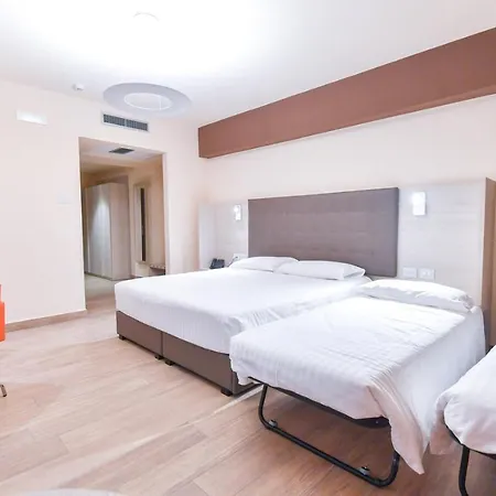 Bhotel