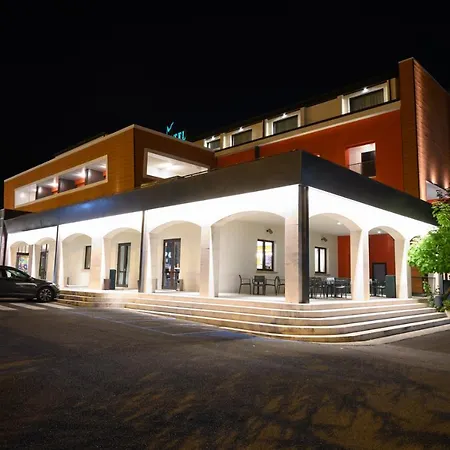 فندق Bhotel