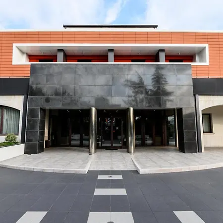 Bhotel 4*