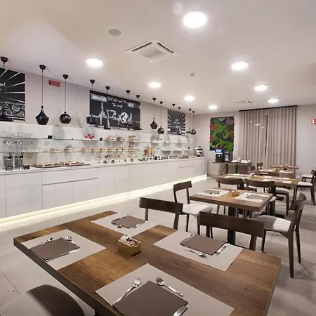Bhotel 4*