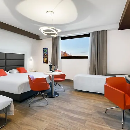 Bhotel Hotel