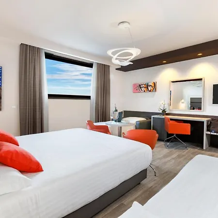 Bhotel