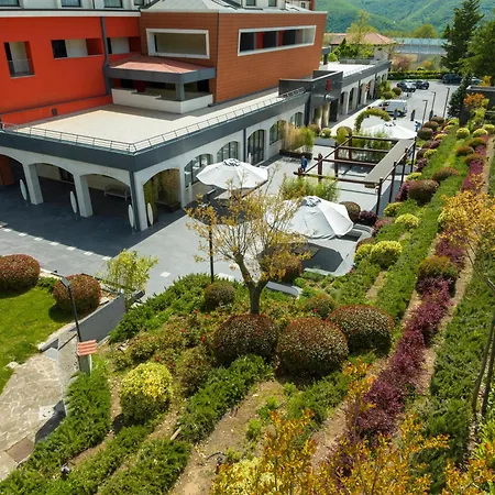 Bhotel Hotel 4*