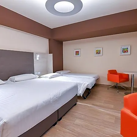 Bhotel