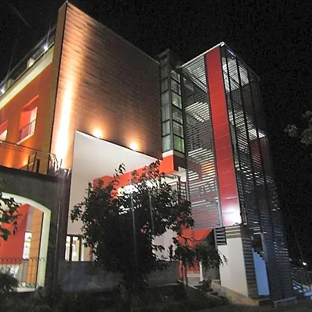 Bhotel 4*