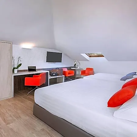 Bhotel Hotel