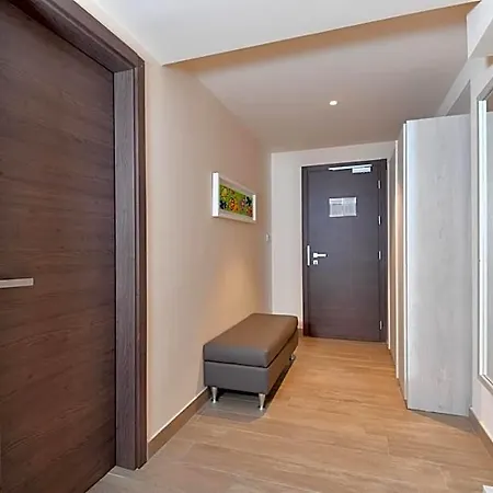 Bhotel 4*