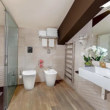 فندق Bhotel