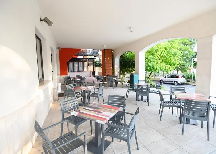 Bhotel Hotel Lagonegro